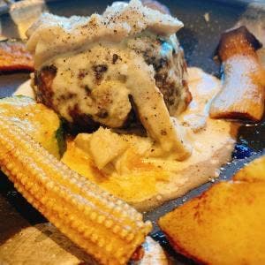 Cafe and Space TOIRO