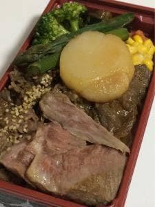 豊平館厨房 dining桑名 すすきの店