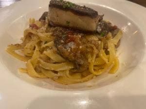 煮込みビストロ 笑う門