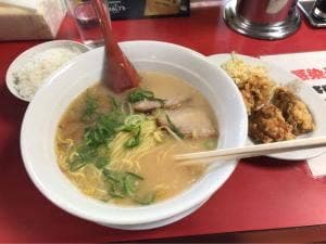 赤玉ラーメン 枚方店