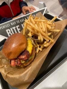 J.S. BURGERS CAFE ららぽーと立川立飛店