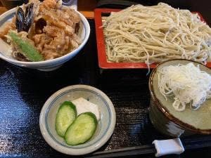 手打ちそば一庵。