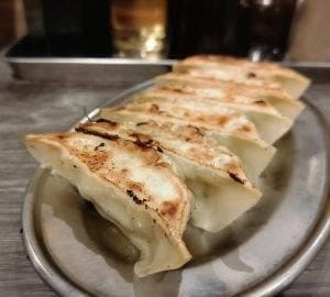 唐揚げが美味しい餃子屋ただし 三宮店