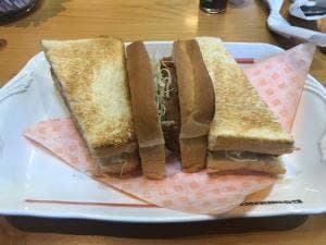 コメダ珈琲店 本郷駅前店