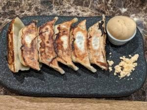 泡ギョーザ FUNHOLIiC