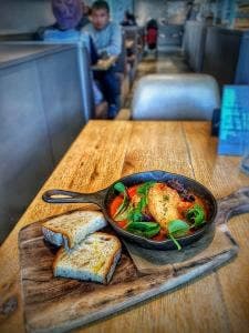 H.Q CAFE 成城店