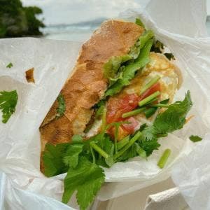 ベトナムバイク屋台 CƠM NGON