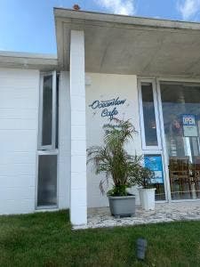 413はまひが Hotel & Cafe