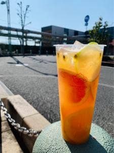 台湾茶房ホワイトアレイ 甲州夢小路店