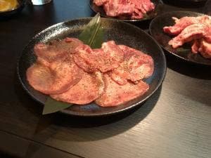 焼肉 有山亭