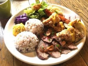 LOCOS KITCHEN BRICK HOUSE