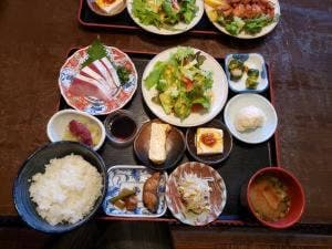 夢舎