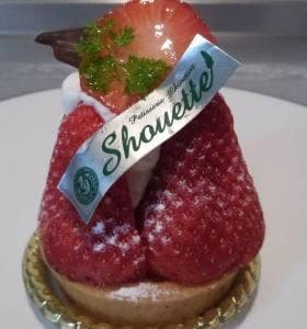 パティスリーオキナワ シュエット 本店