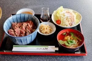 あしながおじさん焼肉亭
