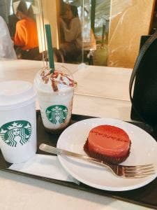 スターバックス コーヒー 高輪ゲートウェイ駅店