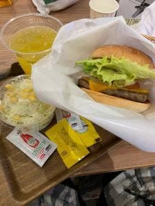 フレッシュネスバーガー イオンモール高岡店