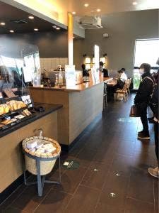 スターバックス コーヒー 沖縄真嘉比店