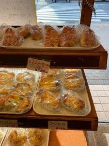 NIKI BAKERY 駒込店