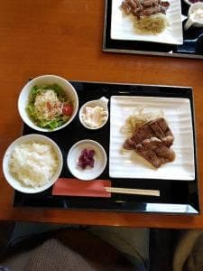 ステーキダイニング 団扇