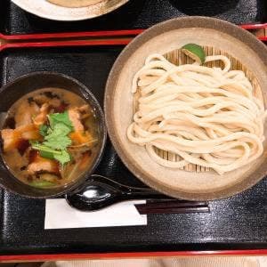 武蔵野肉汁つけうどん つる田