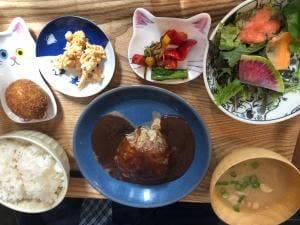 電停のレストラン&バー alba