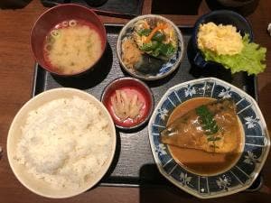 大皿料理 さかな家