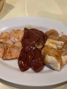 ホルモン焼肉 たいら