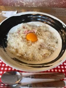 生カルボナーラ専門店