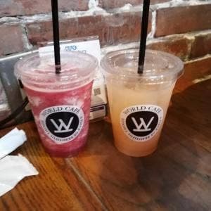 WORLD CAFE 甲府昭和店