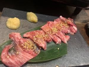 焼肉 ホルモン ハラミ屋