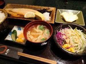 割主烹従 魚けん