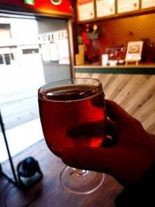 Murmur "biiru" stand