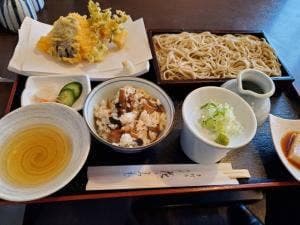 手打ちそば 花ごろも