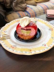 ティー&バーラウンジブルーム