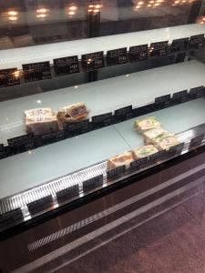 N.Y STAND 小山店