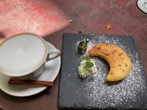 月光荘サロン 月のはなれ