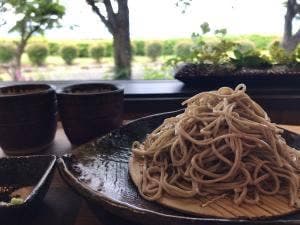 伊と咲の