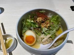 鶏白湯らーめん 自由が丘 蔭山 プライムツリー赤池店