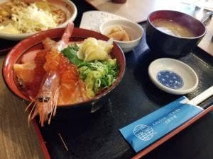 築地活鮮市場 丸の内南口店