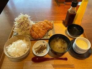 ぺこぺこのはたけ