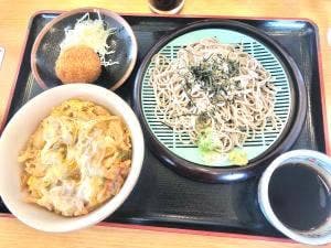 山田うどん 北中店