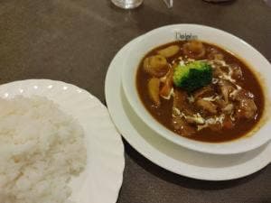 レストランプランタン サムシングホールドルフィン