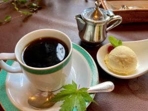 ギャラリー&茶茶