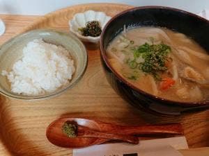 やせうまだんご汁とおやつ 日日花