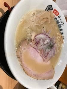地鶏ラーメンくりや 製麺直売所