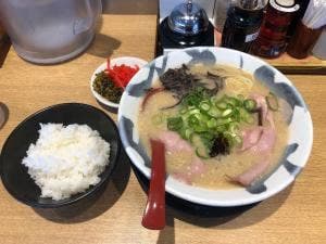 神戸豚骨ラーメン 賀正軒 武庫之荘店