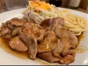 洋食ボンバー
