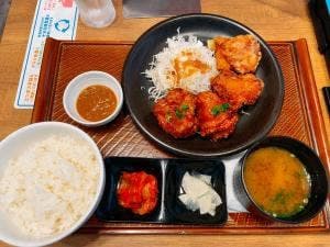 ガスト 薬院駅前店