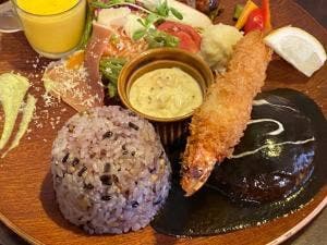 京都れとろ洋食 LOCAVO