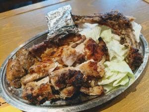 骨付鳥、からあげ、焼鳥 がブリチキン。 岩塚店